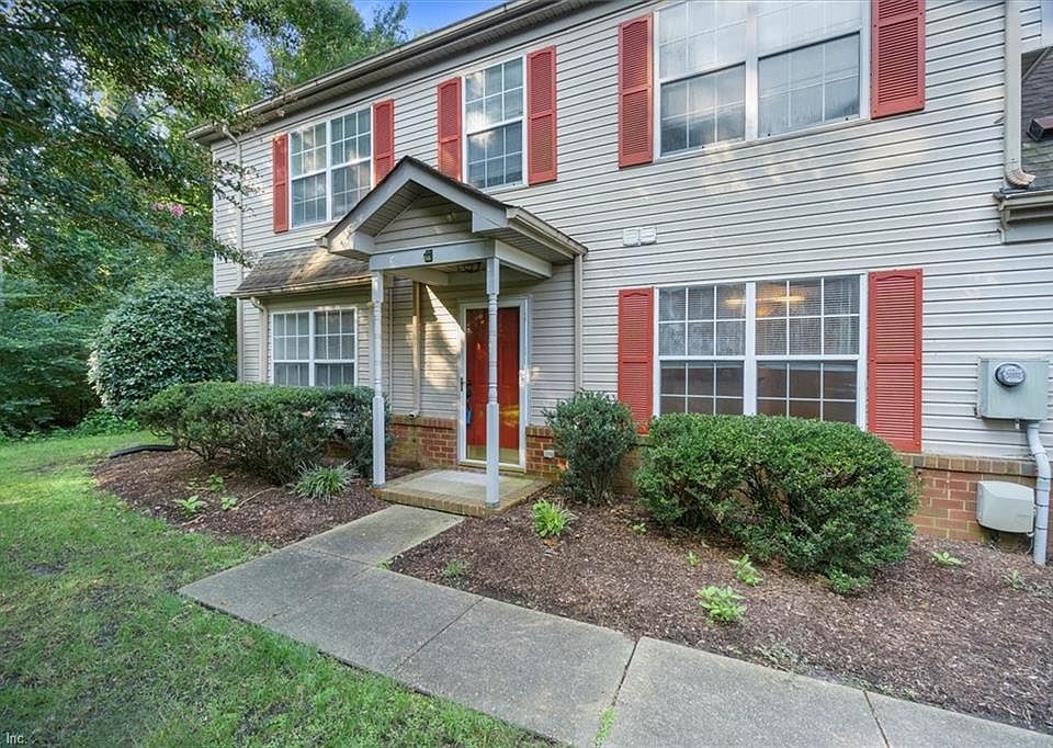 1st image of 237 N Hill Ln