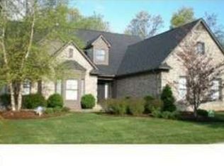 2202 Applebrook Dr, Commerce Township, MI 48382
