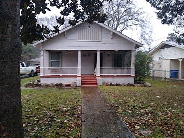 1st image of 817 Carlisle Dr