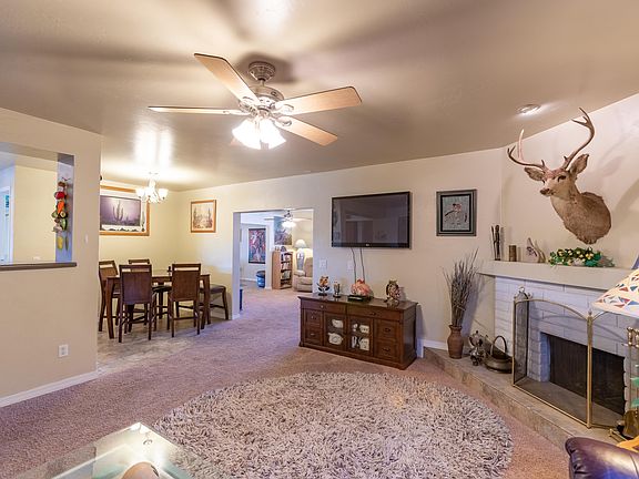 5th image of 102 Sunflower Dr