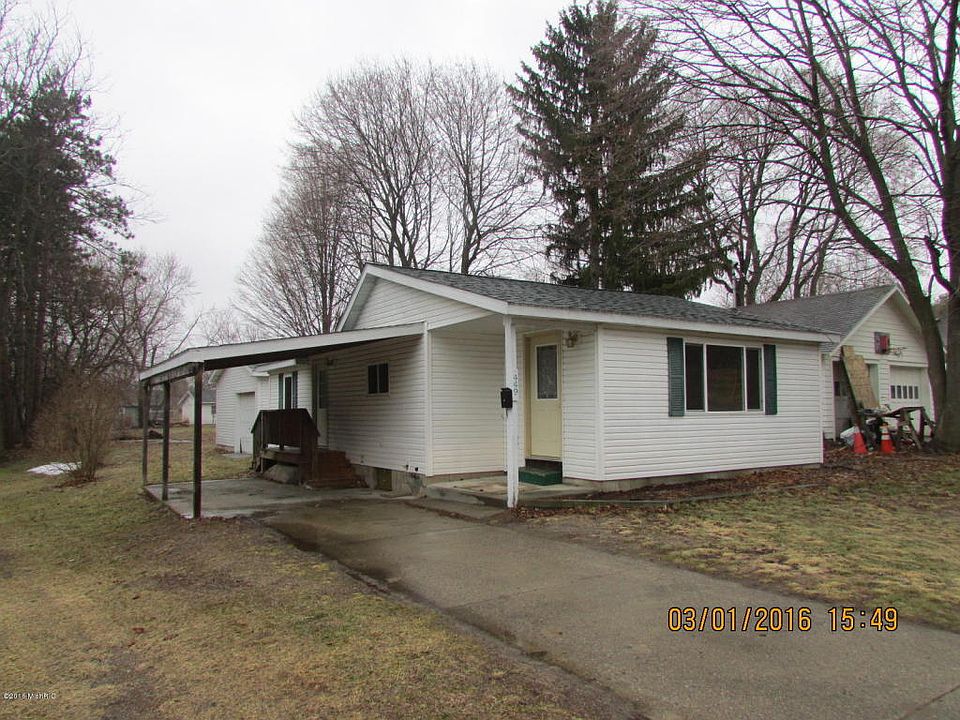 1st image of 449 Wright St