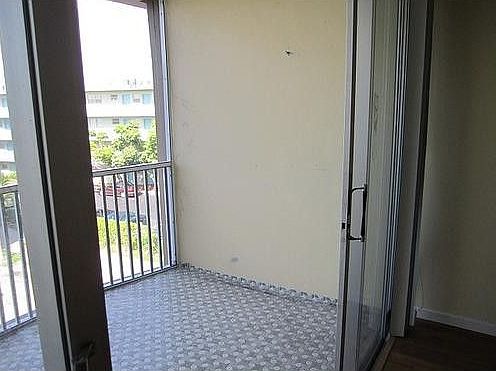 1st image of 1660 NE 191st St APT 401-1