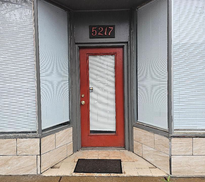 1st image of 5217 Chippewa St #1