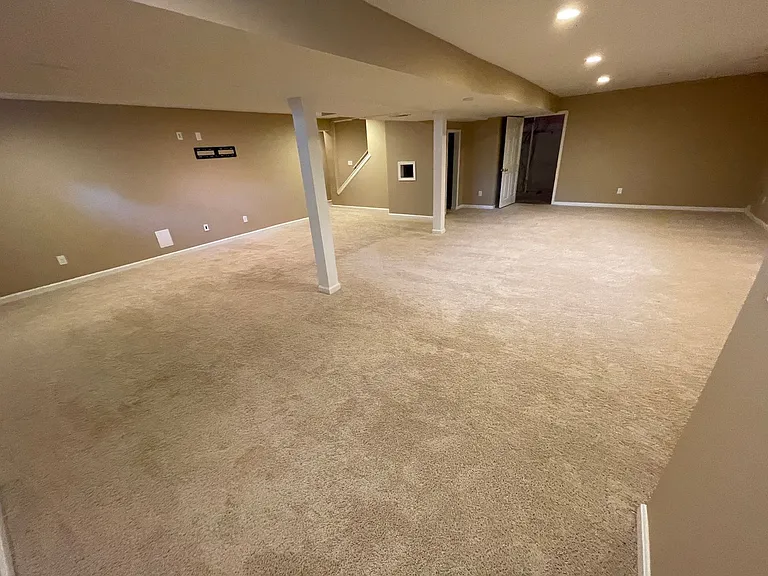 321 Arlington Meadows Dr — Photo 26