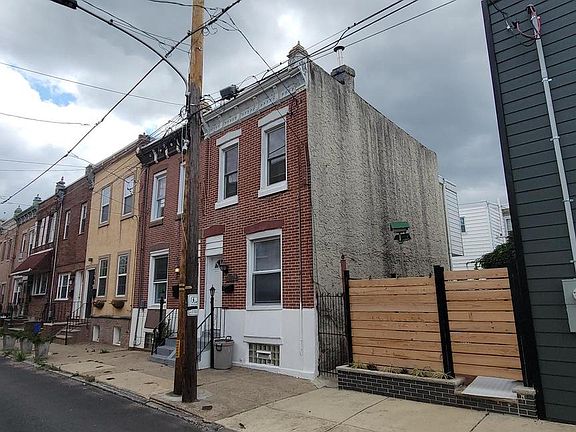 2nd image of 2302 E Albert St