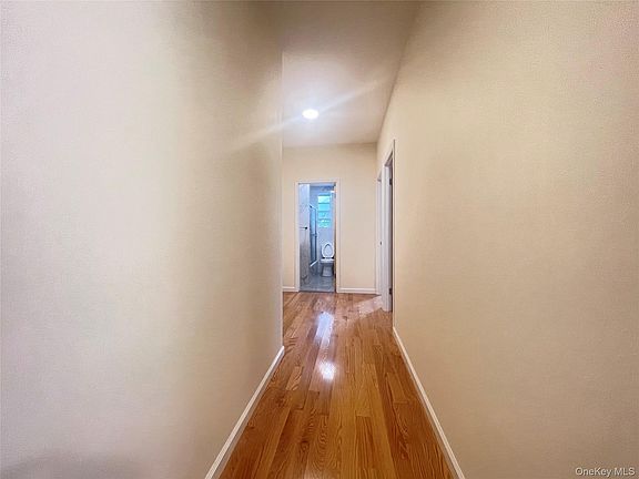 4th image of 1006 Jericho Tpke #2F
