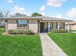7200 Cove Dr, New Orleans, LA 70126