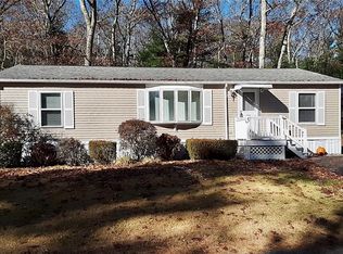 87 Sherwood Valley Ln, Coventry, RI 02816