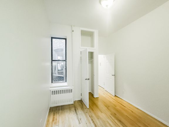 4th image of 208 W 82nd St APT 5C