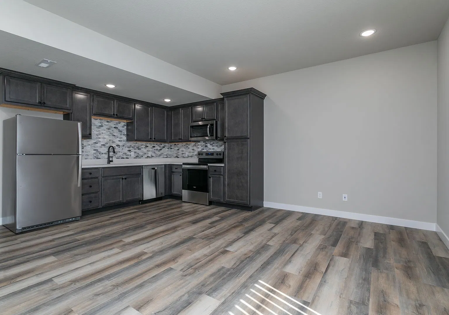 1617 University Townhomes — Photo 4