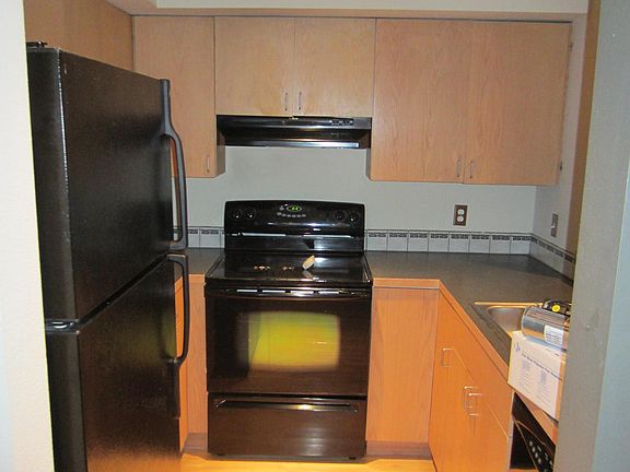 4th image of 3044 14th Ave W APT B102