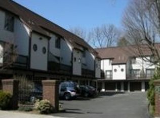 21 Compton St APT 3, New Haven, CT 06511