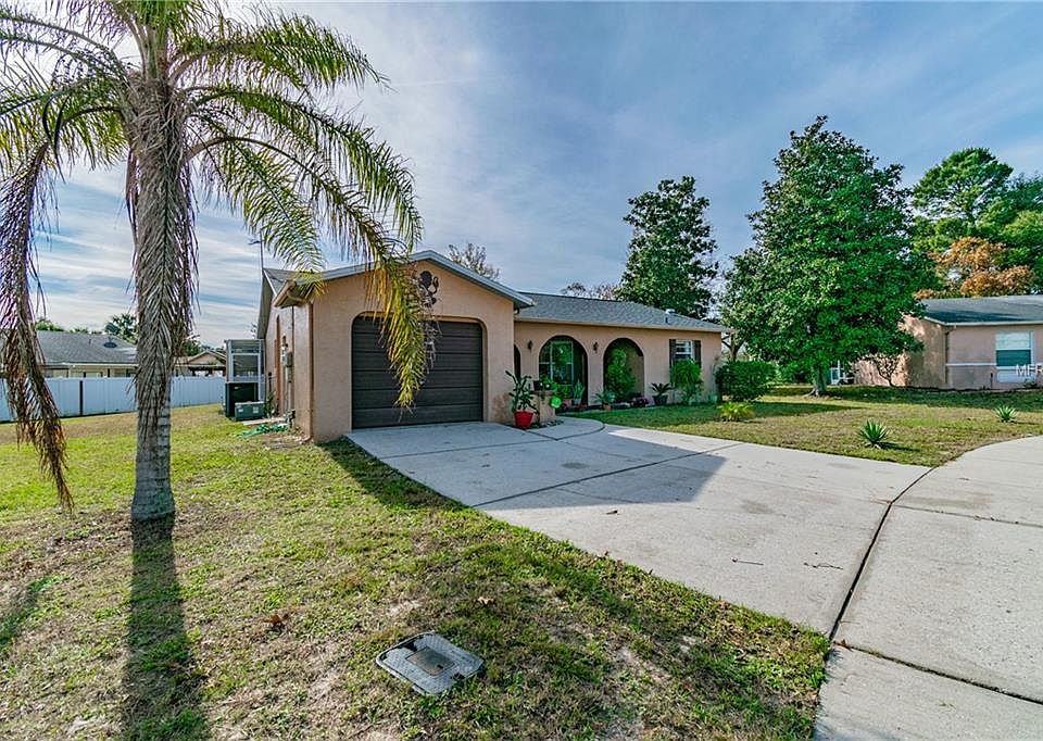 1st image of 10230 Autumnwood Dr