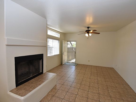 5th image of 2725 N Dodge Blvd