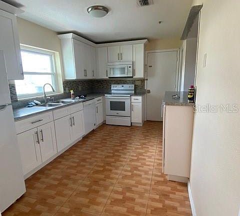2nd image of 3131 Little Sound Dr