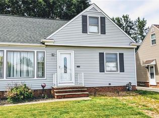 536 Dickerson Rd, Willowick, OH 44095