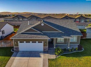 3803 W 22nd Ave, Kennewick, WA 99337