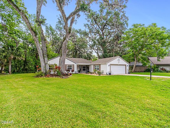 3rd image of 795 Sugar Cane Ln