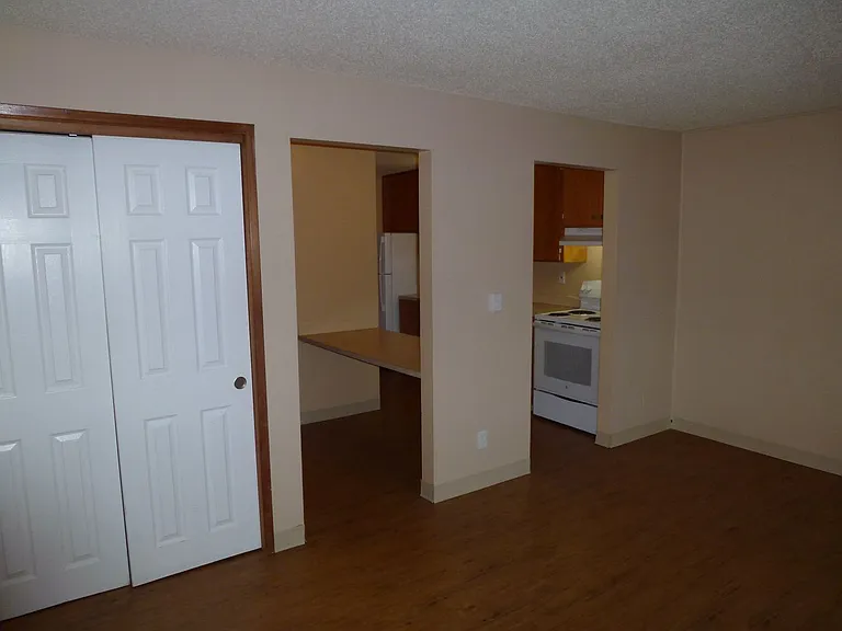 Edmonds 28 — Photo 20