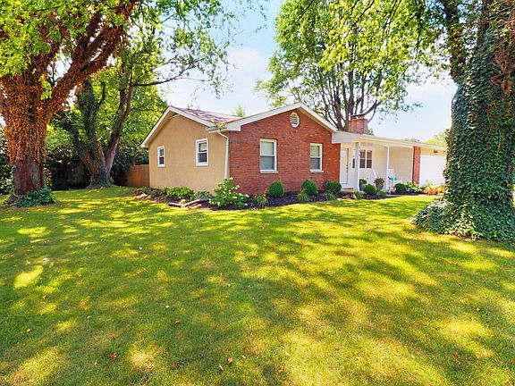 3rd image of 5091 Cavalier Dr