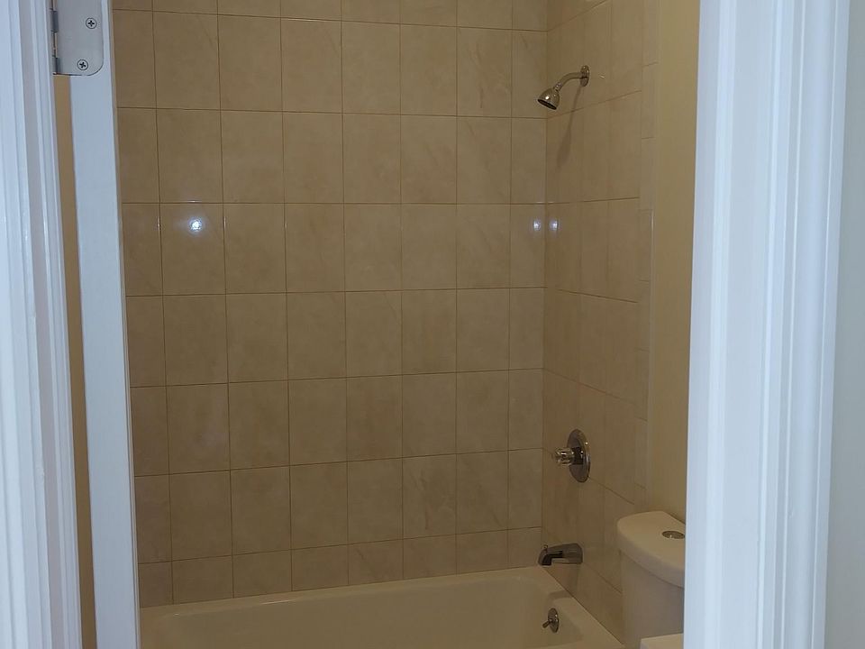 2nd image of 194 Ashburton Ave #3