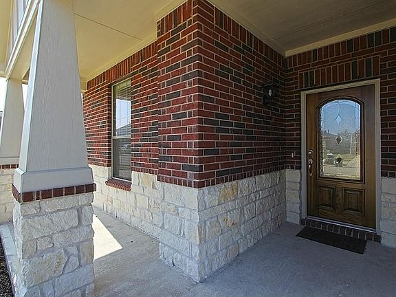2nd image of 15519 Huddleston Dr