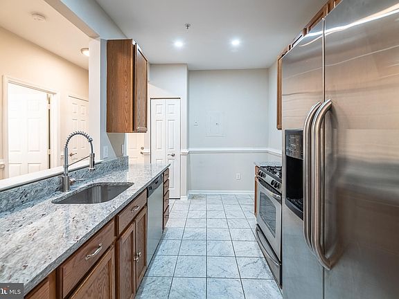 4th image of 6523 Grange Ln Unit 104