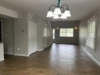S Farmview Dr — Photo 6