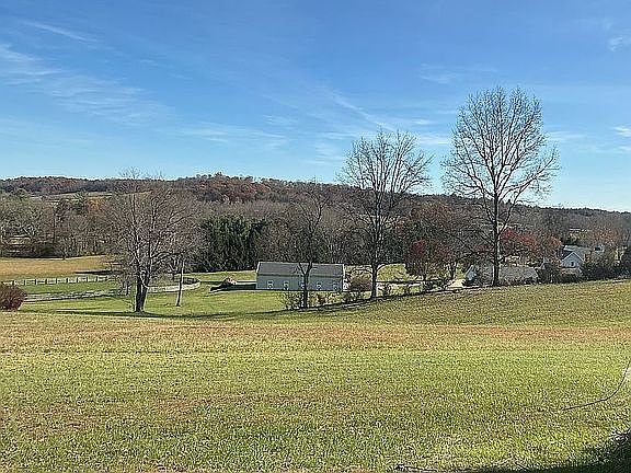 4th image of 730A Kittle Rd