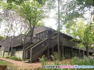 7080 Rolling Acres Rd, Excelsior, MN 55331