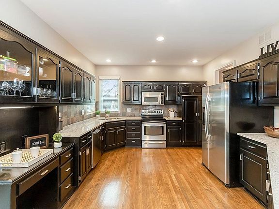 5th image of 8501 W 144th Pl