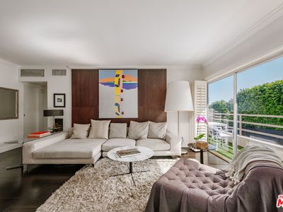 1131 Alta Loma Rd APT 213, West Hollywood, CA, 90069
