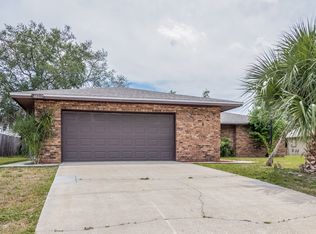 1025 Leeward Dr, Deltona, FL 32738