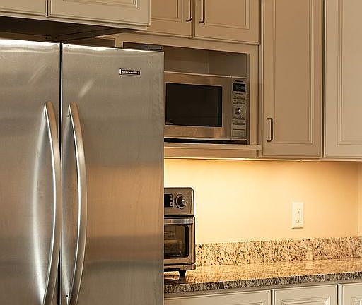 4th image of 315 2nd St APT 202