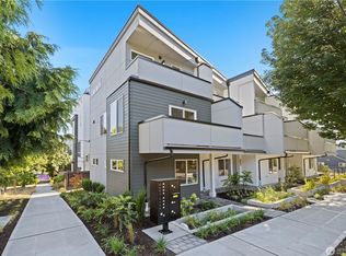 105 NW 39th St #C, Seattle, WA 98107