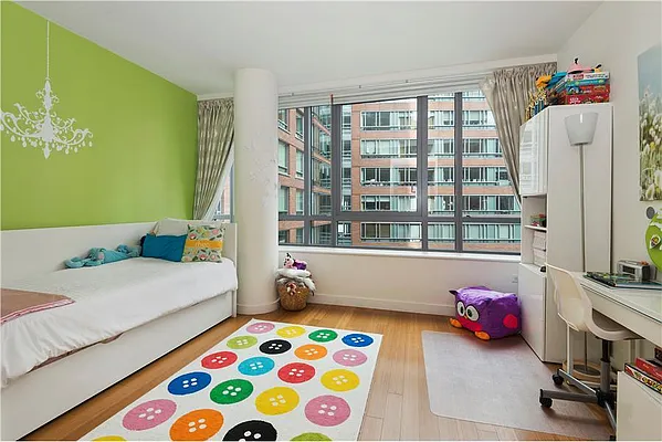Sold by R New York | media 6