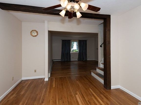 5th image of 243 Von Huenfeld St