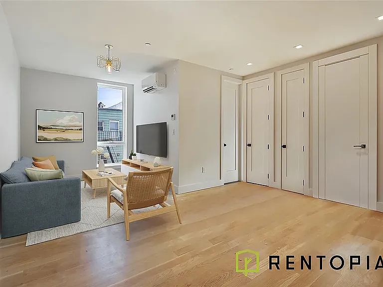 41 Skillman Ave #2B — Photo 1