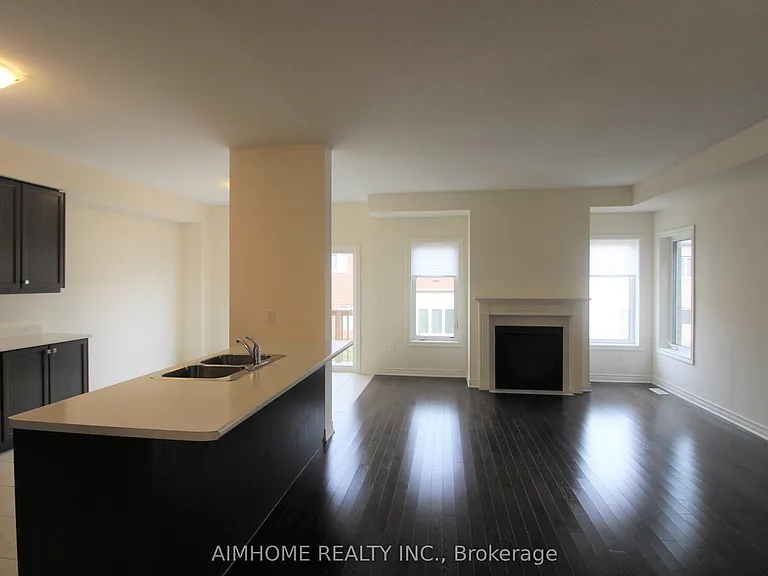 38 Foxberry Rd — Photo 11