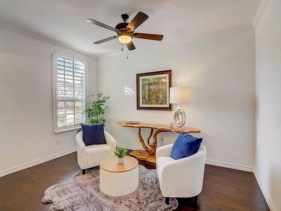 5th image of 317 Parkview Dr #1