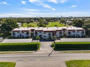4728 Orange Grove Blvd APT 8, North Fort Myers, FL 33903