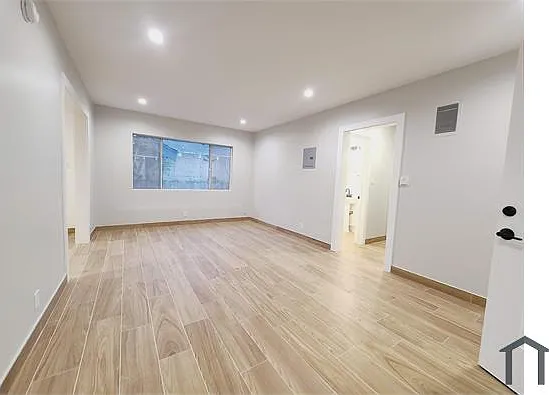1 bed, $2,195 — Photo 3