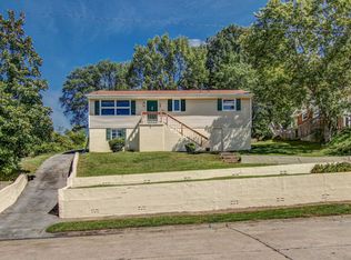 580 Bays View Rd, Kingsport, TN 37660