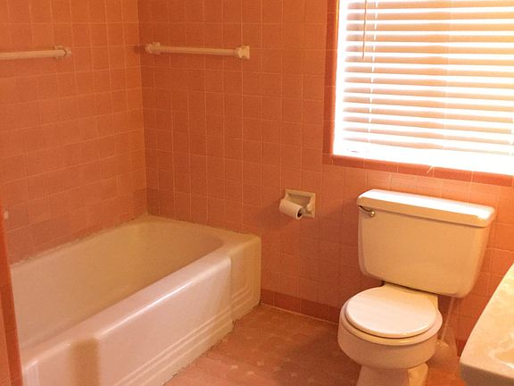 4th image of 2717 Woodland Hills Ave