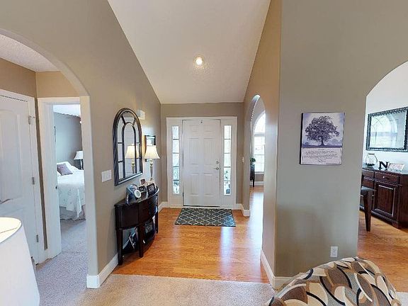 3rd image of 4241 Bayberry Dr