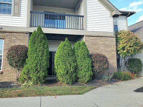 2nd image of 697 Hidden Springs Dr