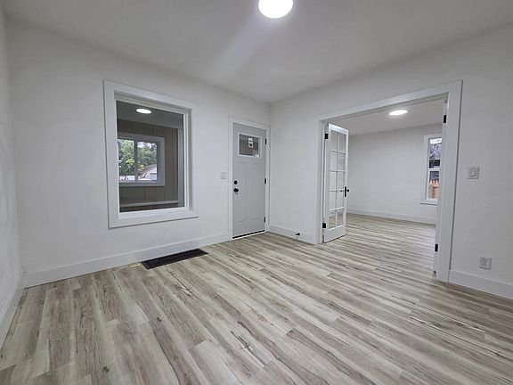5th image of 918 Gerald Ave