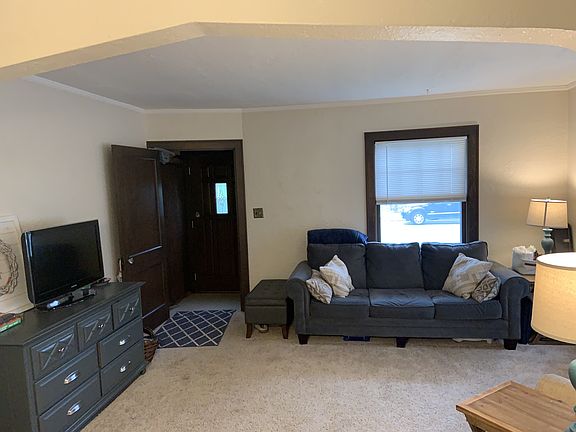 5th image of 4104 32nd Ave S