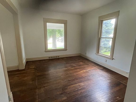 2nd image of 1407 2nd Ave N #1