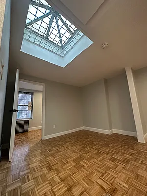 Rented by Peter R. Hungerford, LREB | media 7